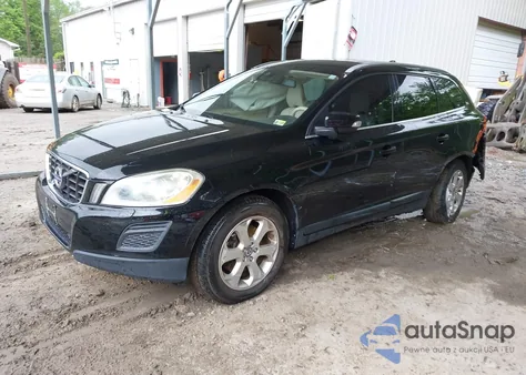 2013 Volvo Xc60 3.2/3.2 Platinum/3.2 Premier/3.2 Premier Plus from USA, damaged, VIN YV4940DZXD2373056